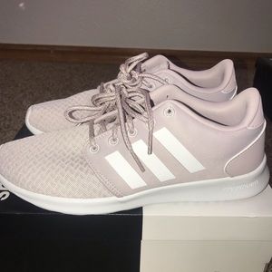 Used adidas Cloudfoam QT Racer Women's size 7
